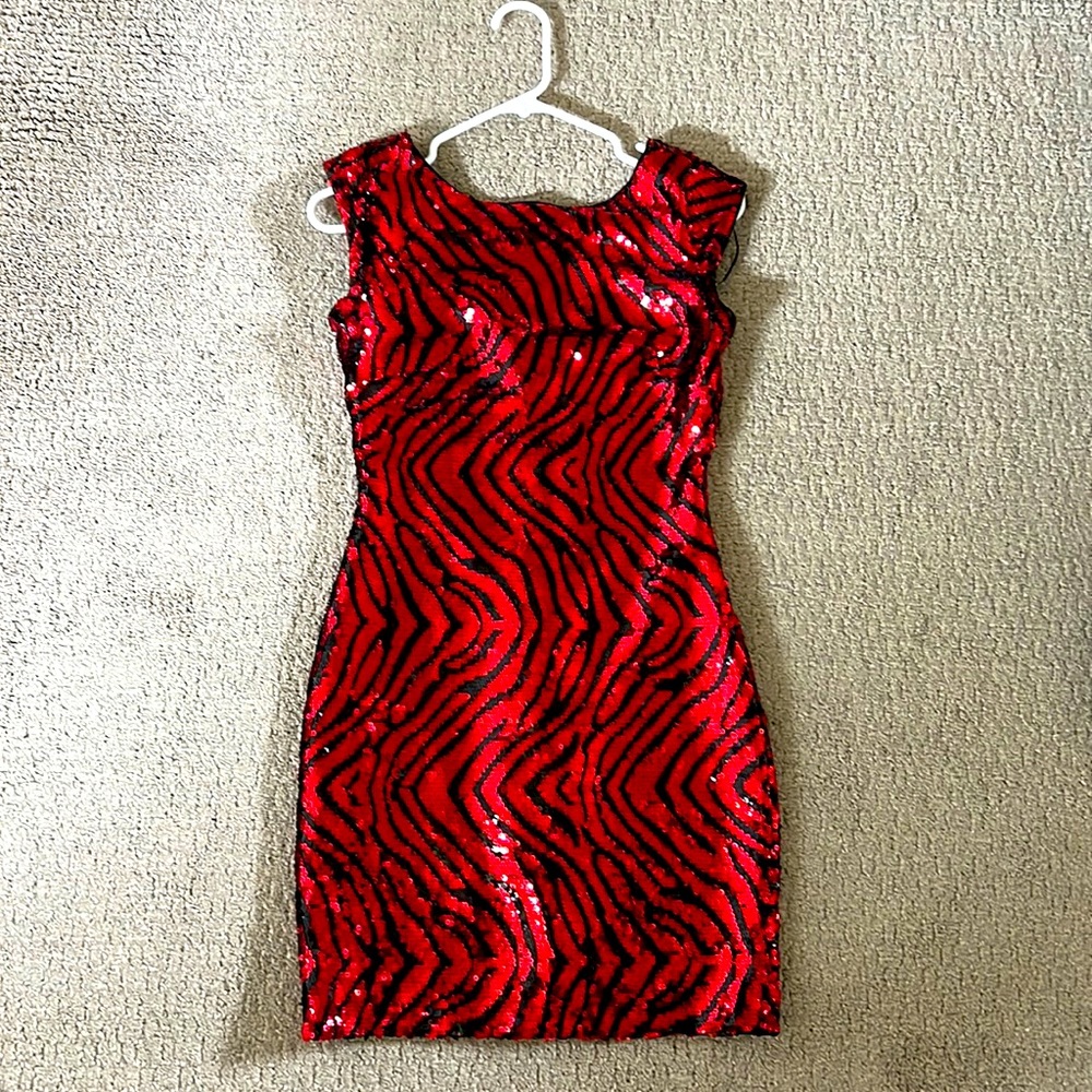 Perfect Nightout Dress- Guess